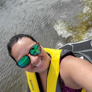 Meet your Posher, Tina